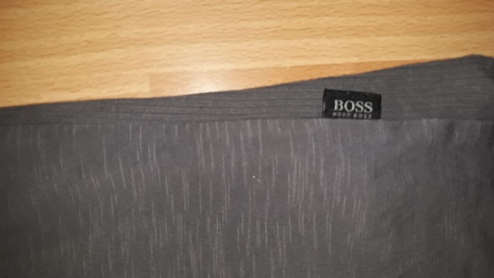Продам реглан Hugo Boss оригинал