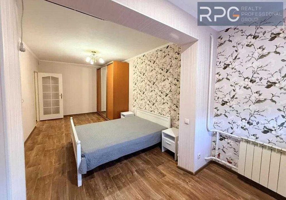 Продам квартиру Українка, Будівельників вул.