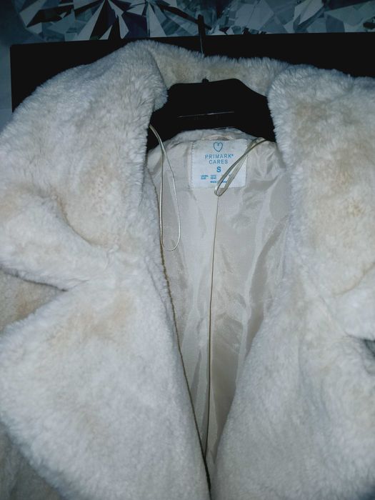 Nowe beżowe futerko paszcz Primark S oversize