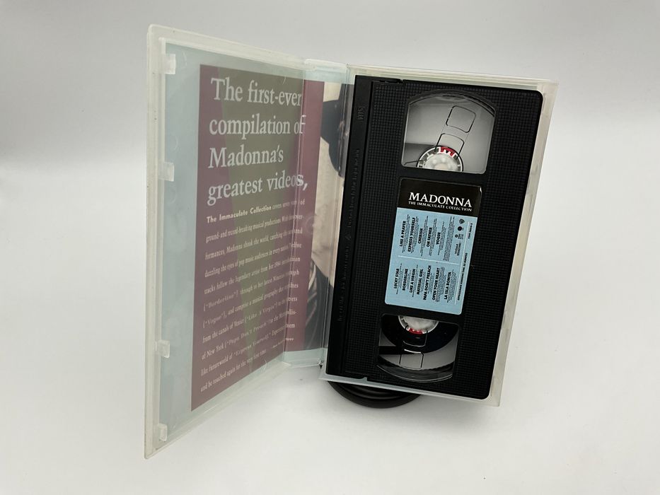 Madonna The Immaculate Collection VHS, Muzyczny 1990