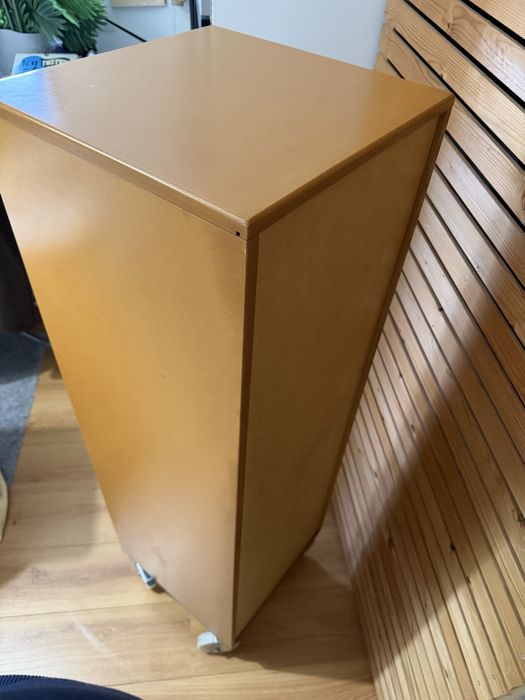 Movel alto quarto jovem (Bombaamor) - impecável