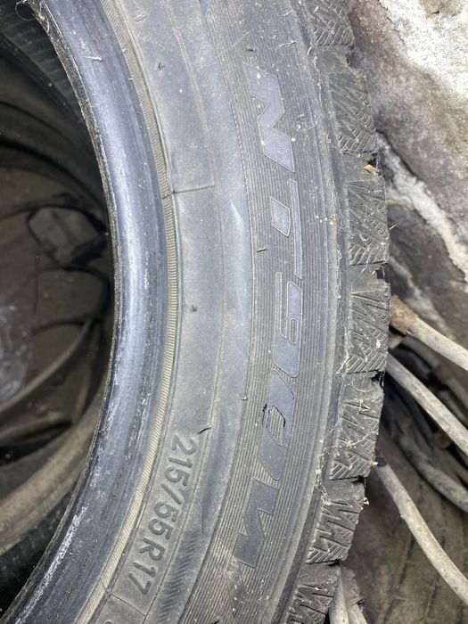 Шини 215 55 17 дві 215 50 17 по дві зими можна ставити на оутлендер