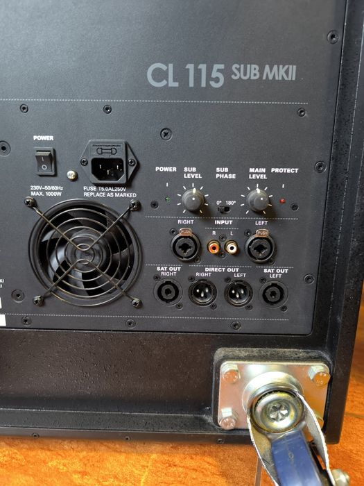 Sistema de som PA mais colunas