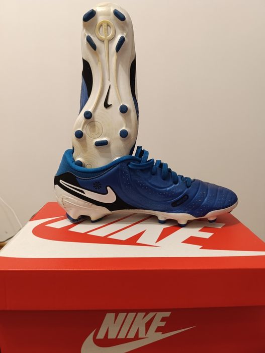 Buty piłkarskie Nike Tiempo