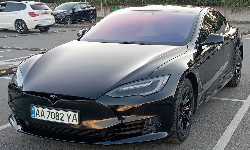 Tesla model S 2017