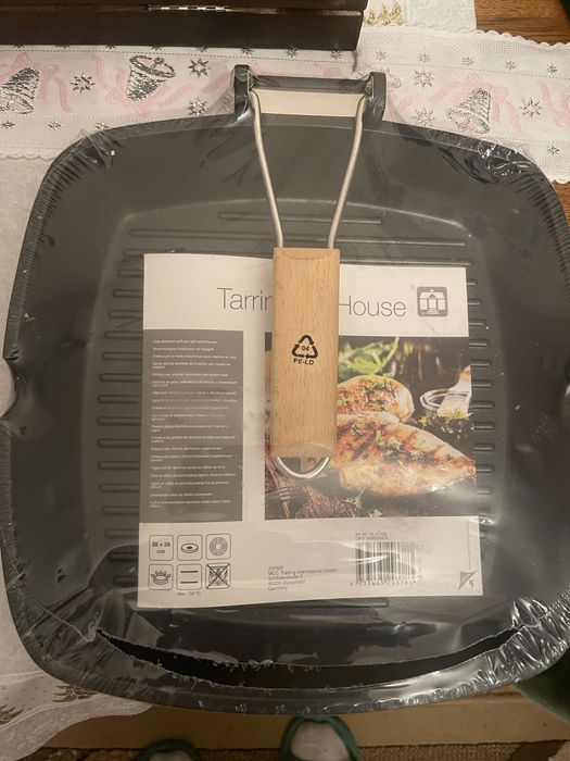 Продам нову  пательню-гриль Tarrington House