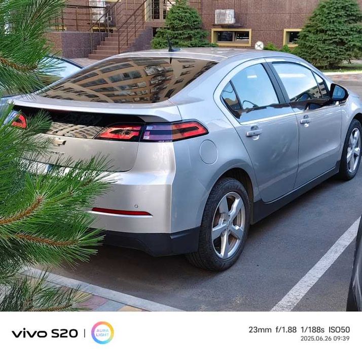 Шевроле " Вольт " 2014