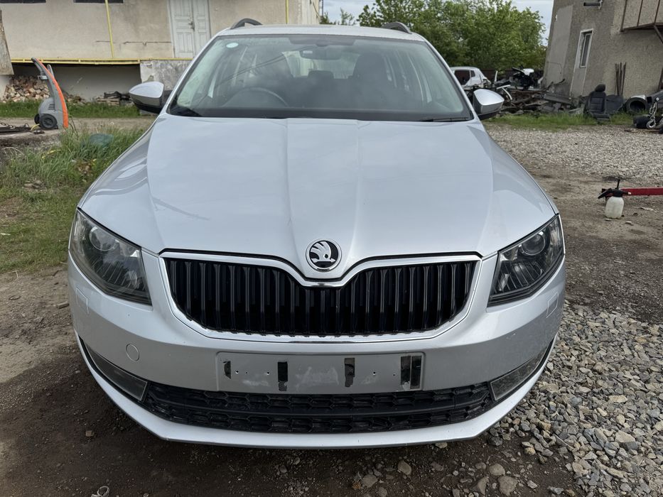 Розборка Шкода А7 Skoda Octavia a7 запчастини шрот розбір LA7W серебро срібний