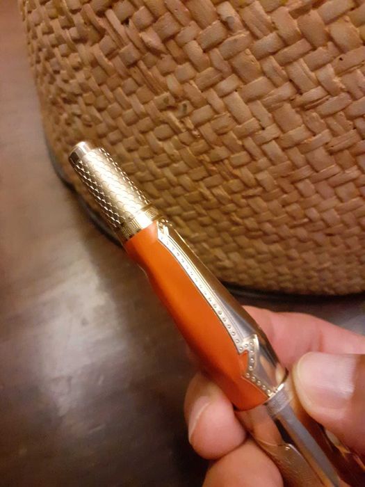 Caneta-tinteiro Montblanc Homage to Iliad Homer edição limitada
