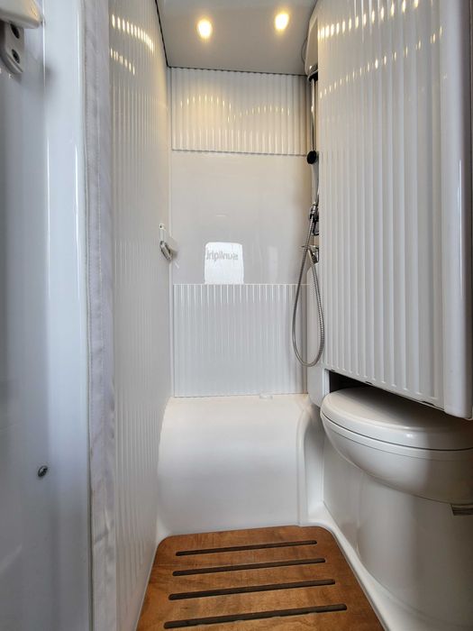 Kamper wynajem VIP 7 Bogate Wyposażenie Camper Do Wynajęcia Promocja