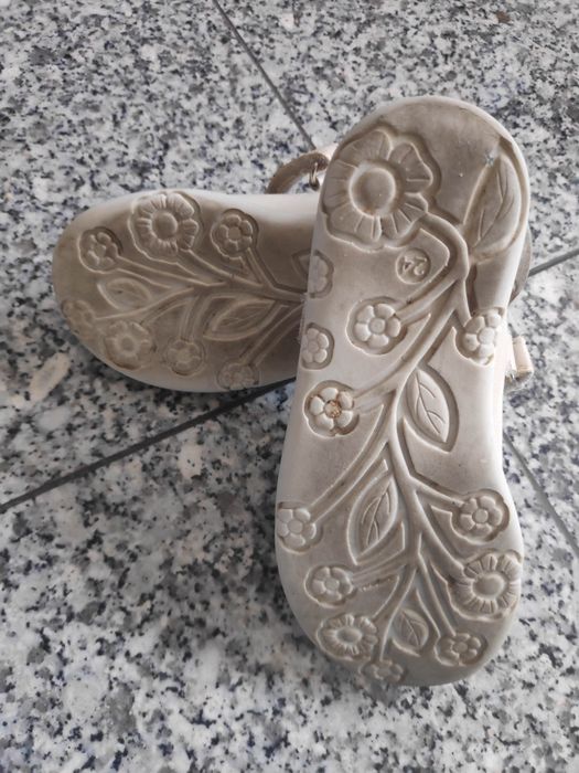 Sapato menina pele 24