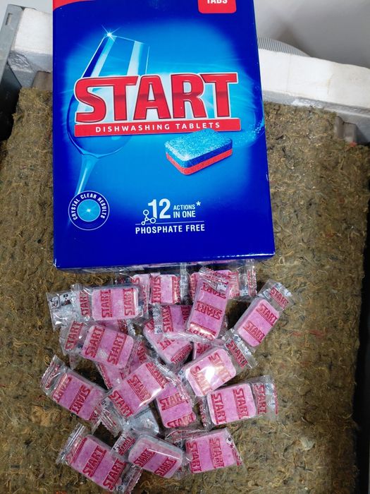 Продам посудомийну машину Ariston