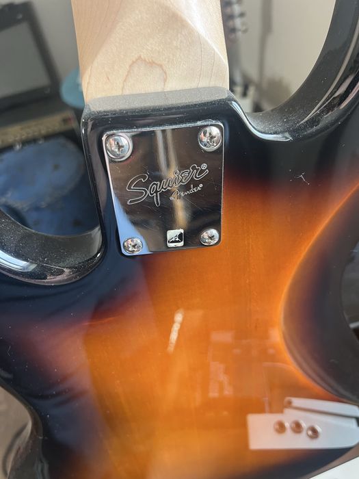 Fender Squier jbass 5str