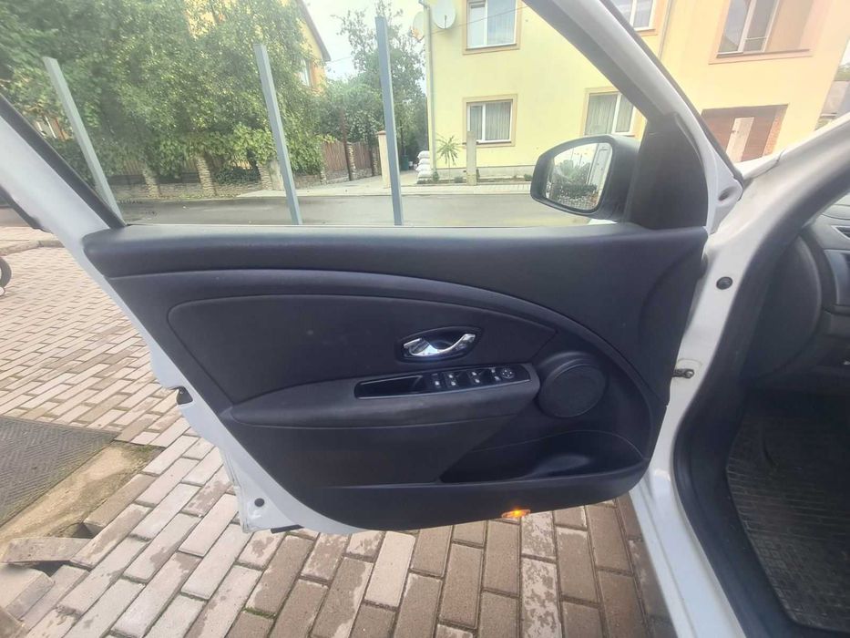 Продається автомобіль Renault Megane