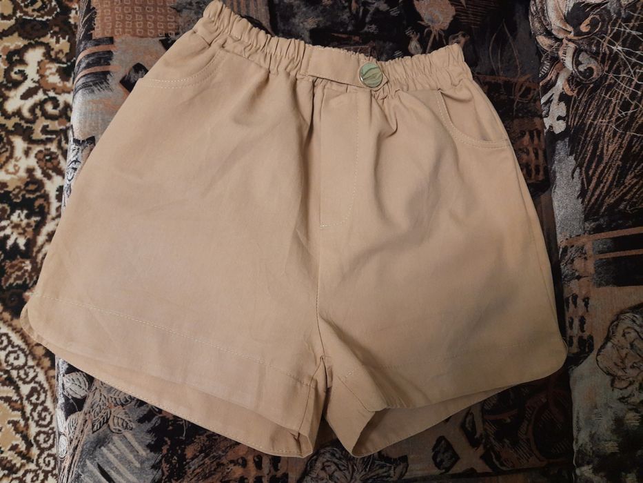 Шорти жіночі бежеві