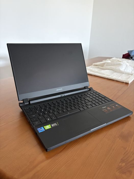 Gigabyte Aorus 15P KD i7 16gb ram rtx 3060