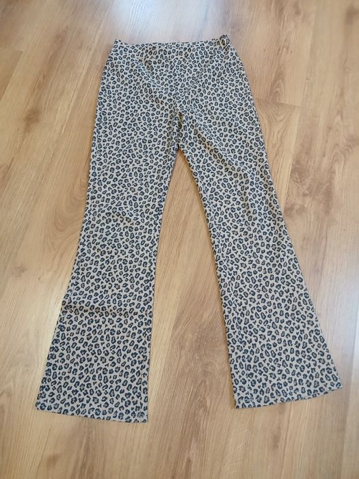 Spodnie dzwony panterka