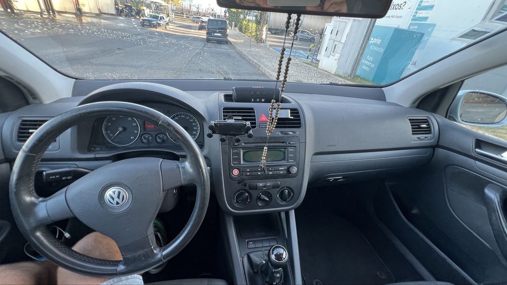 VW Golf V 1.4 FSI – 2004 – 231.000 km