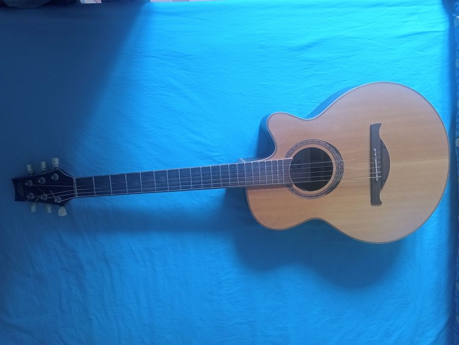 Guitarra Electro acústica LAG