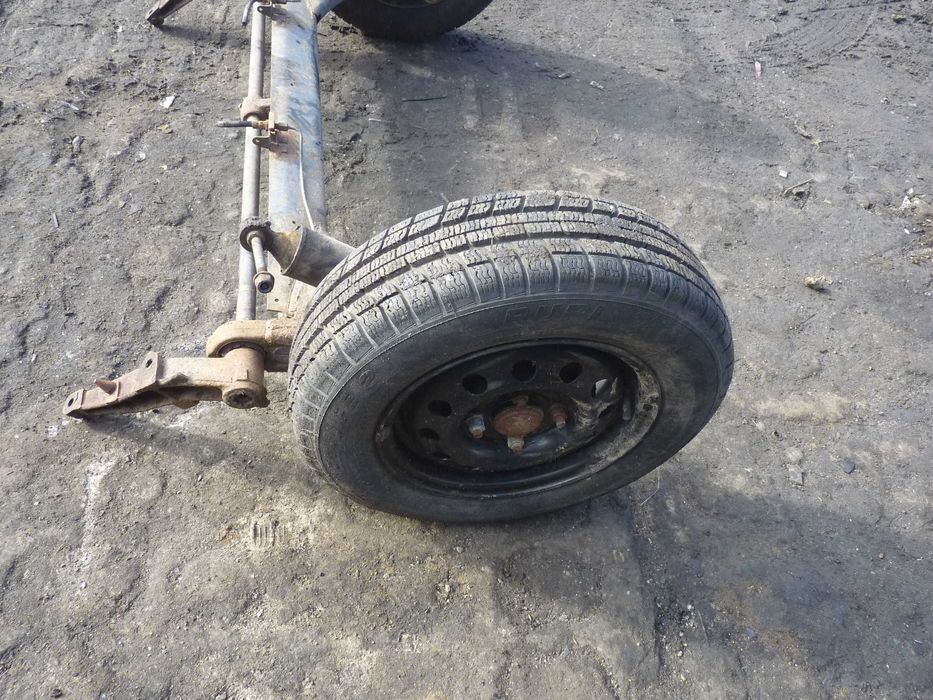 oś tył courier komplet przyczepka  itp