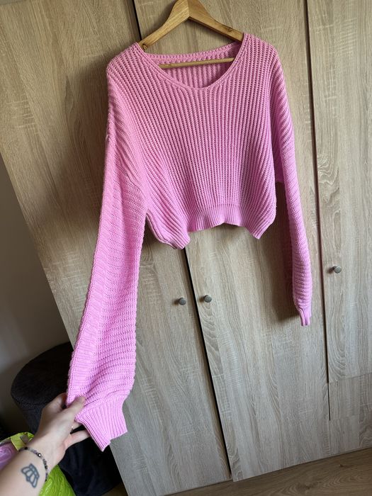 Sweter damski do pasa