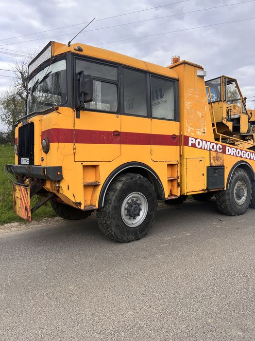 Holownik, dźwig terenowy 6x6, pomoc drogowa