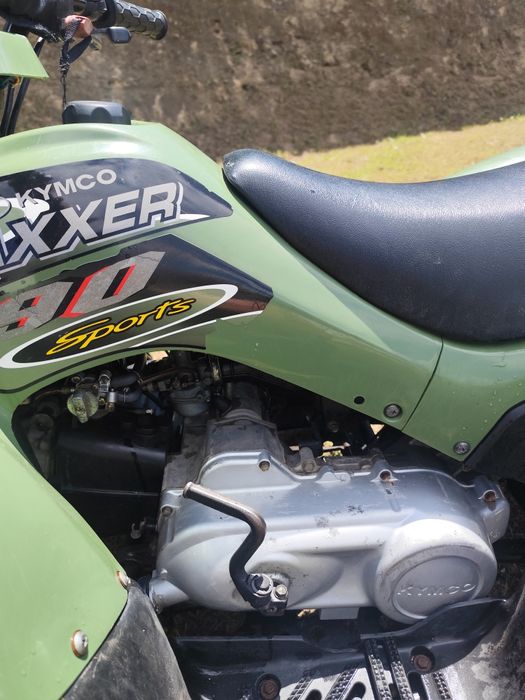 Moto 4 criança KYMCO Maxxer 90cc