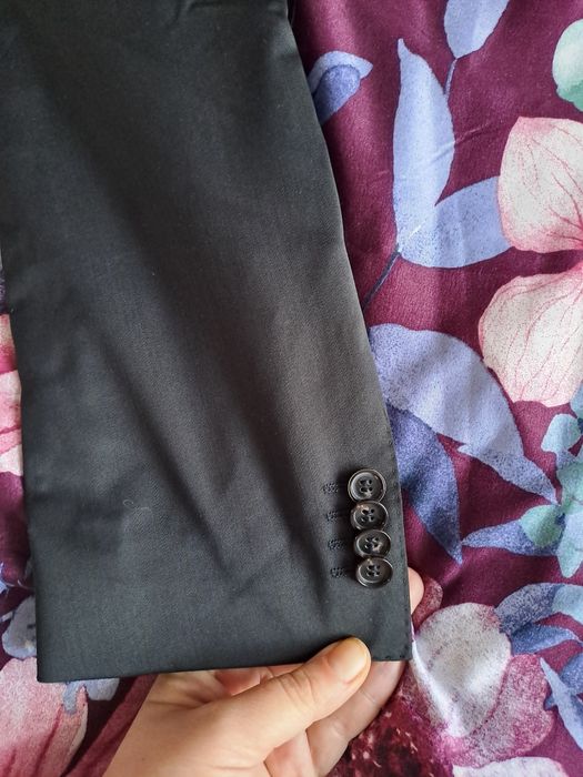 Czarna marynarka Hugo Boss r. 52