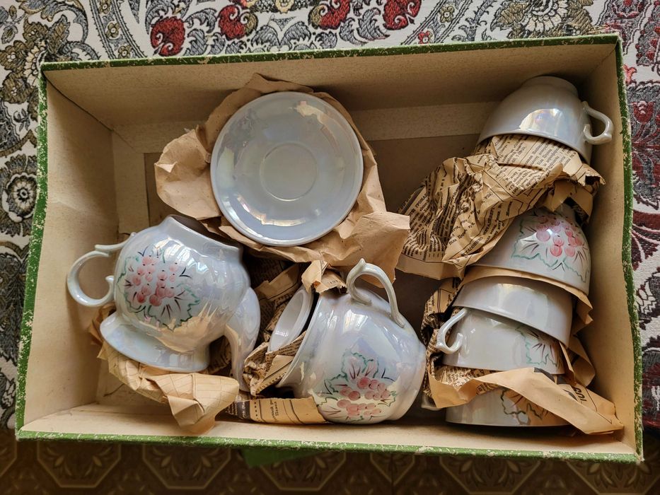 Продається новий порцеляновий сервіз