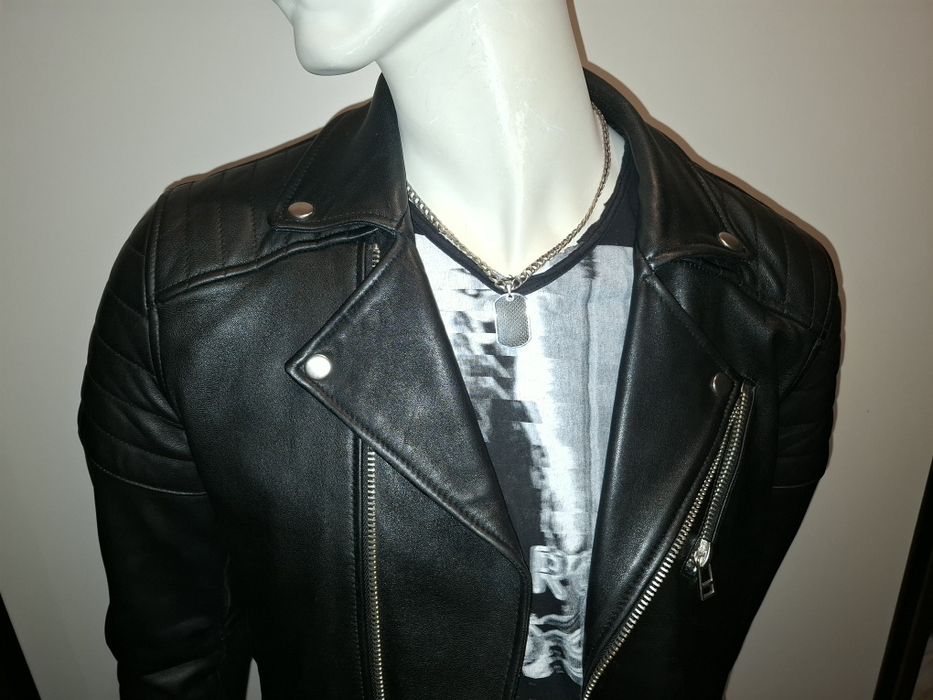 Blusão em pele estilo Baker ,tamanho M