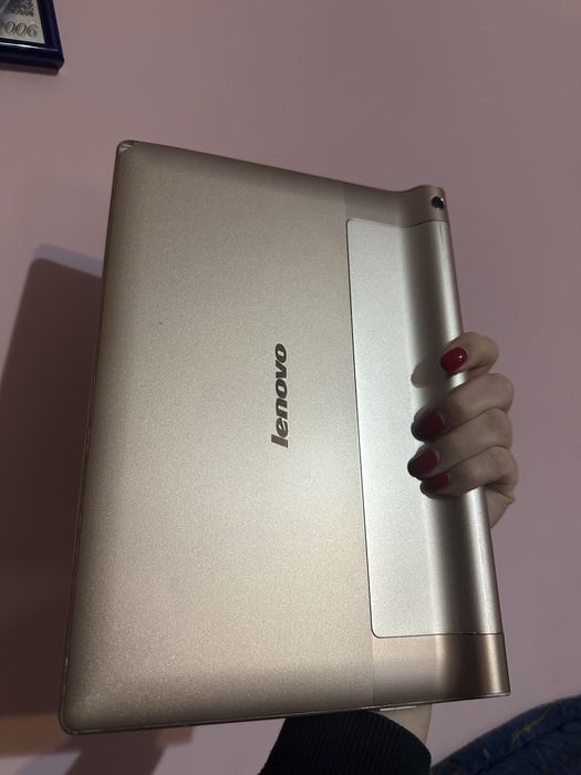 Планшет Lenovo Yoga Tab 3 2016 року