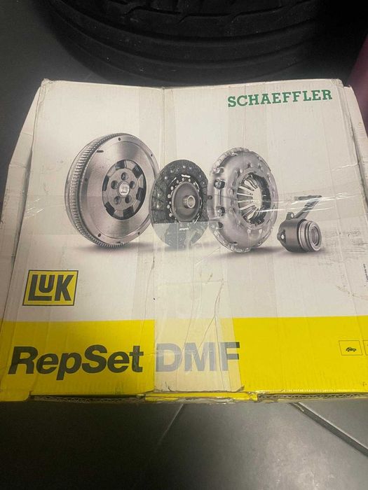 Embraiagem LuK Kit de embreagem Dmf Repset (Audi/ VW/ Seat/ Skoda