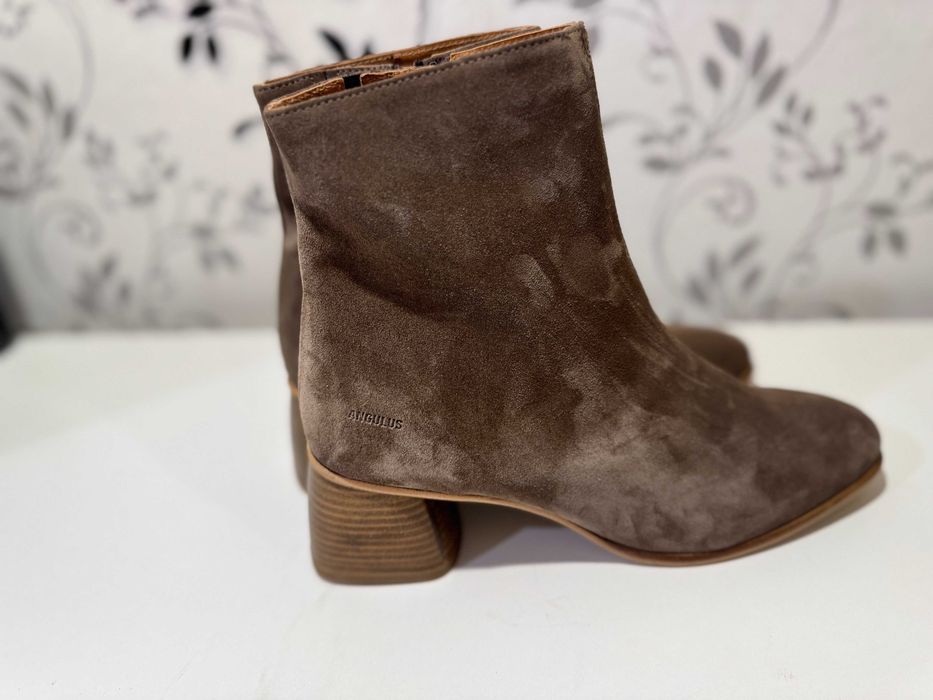 Жіночі чоботи замшеві Angulus, 42р.