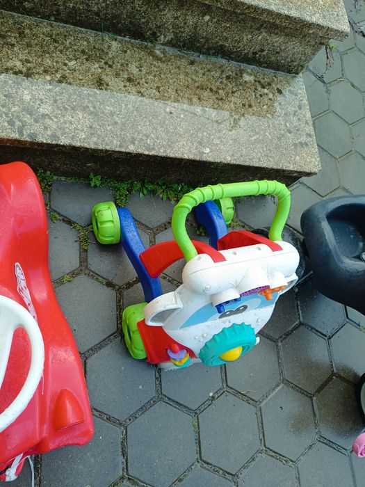 Diversos triciclos / carrinhos