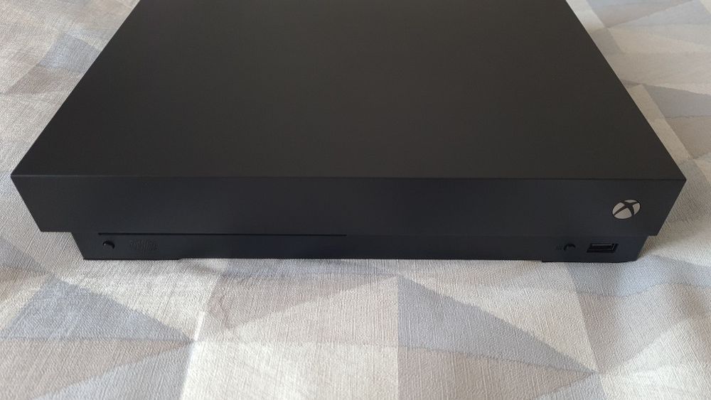 Xbox One X 500GB