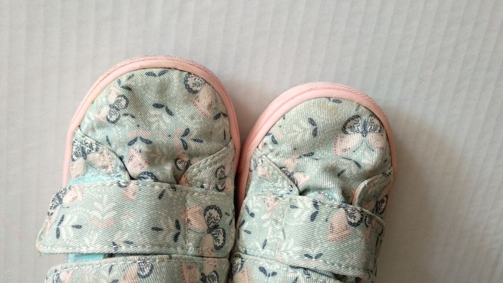 La millou moonies walker r. 24