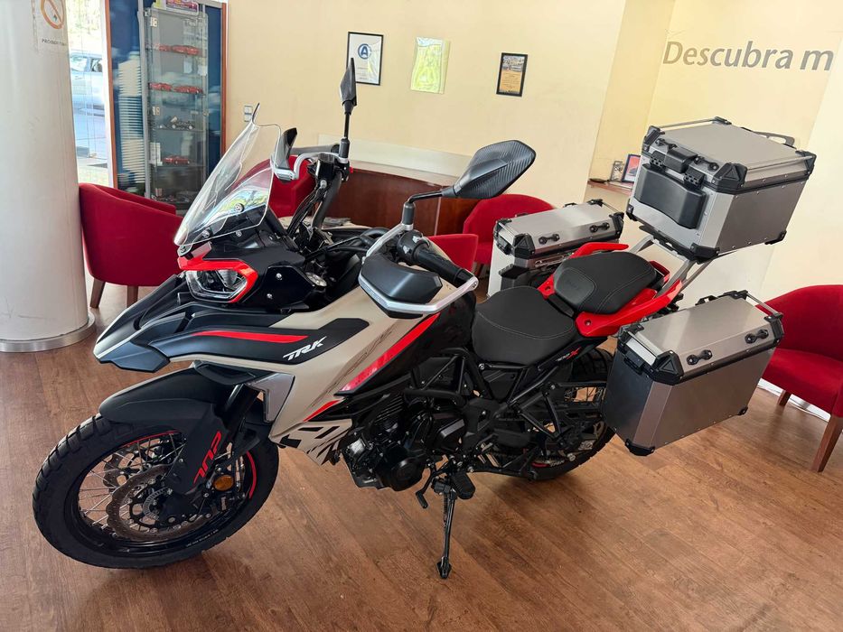 Benelli TRK 702 X