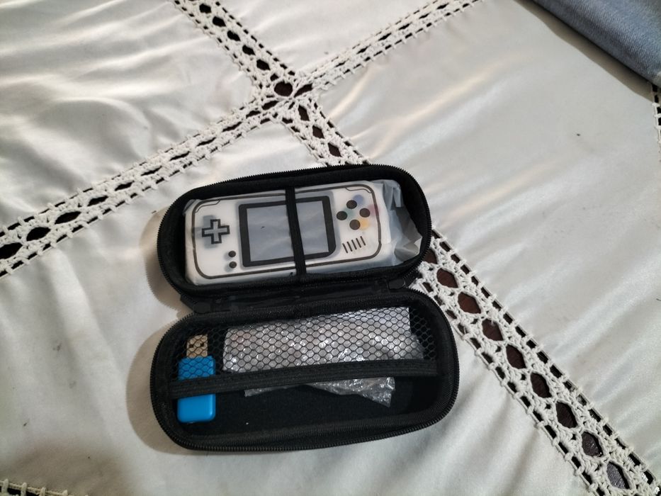 Vendo consola de jogos retro.