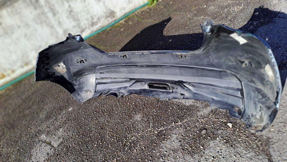 Pára Choques Traseiro Nissan Micra 2018 Cor KY5 (Techno Grey Metallic)