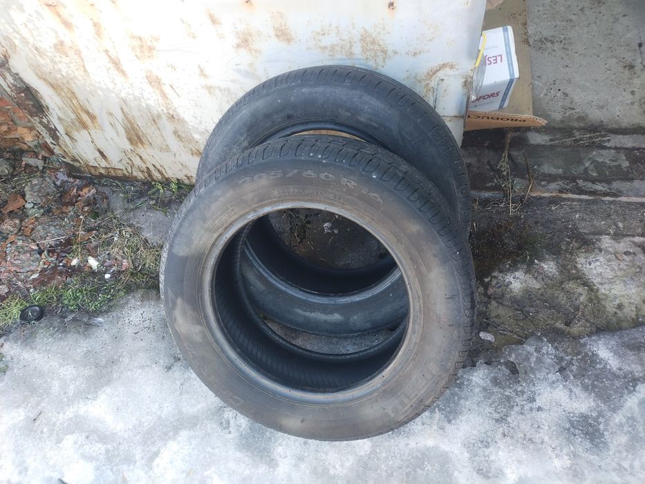 Продам резину 205 60 r16
