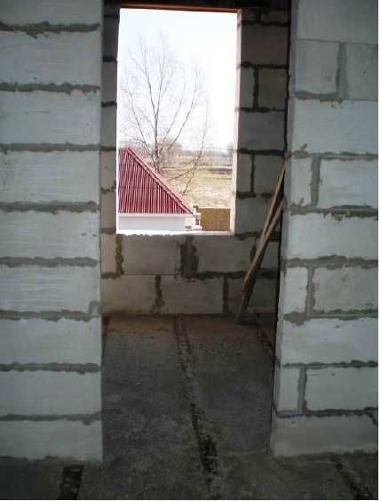 Продаж садового будинку та землі в с.Хотянівка Київської обл 96200$