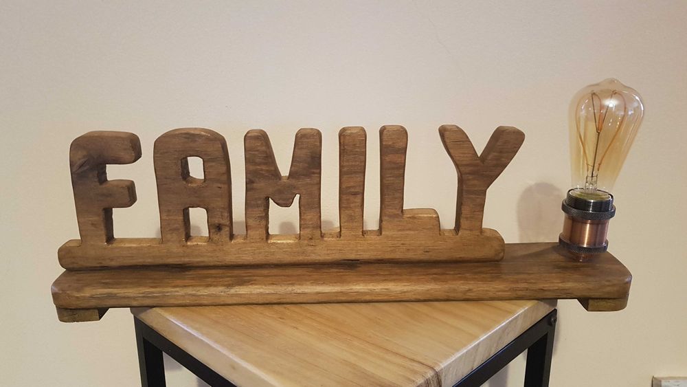 Candeeiro rústico em madeira