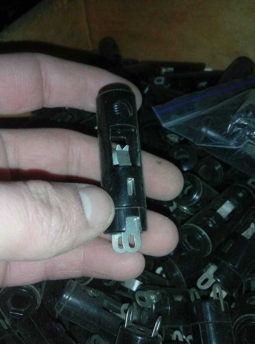 Лампы, светильники,  сигнальная арматура, панели. патроны разные