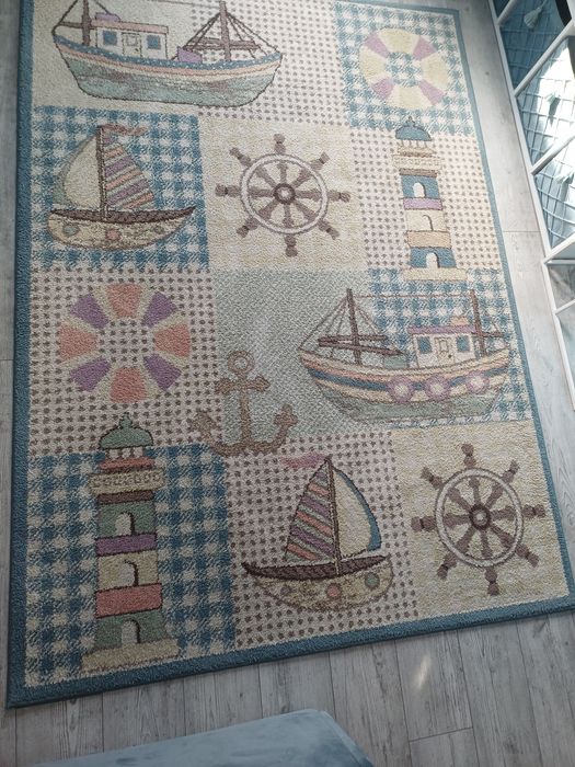 Duży dywan pastelowy do pokoju dziecięcego