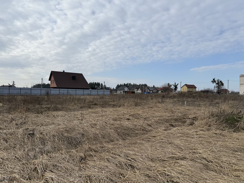 Продам ділянку для будівництва житлового будинку