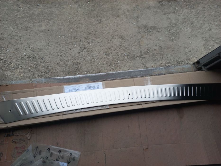 накладки на задній бампер та дверні ручки Peugeot/Citroen