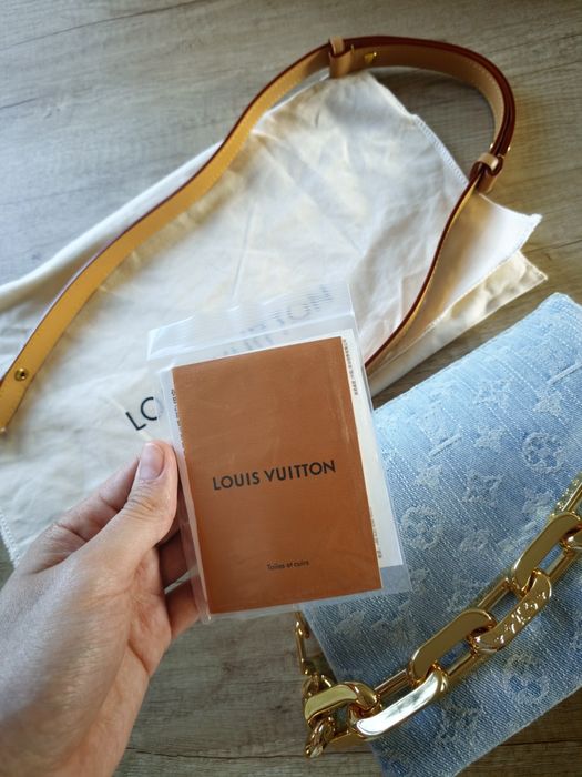 Брендова сумка Louis Vuitton Coussin BB Sky Blue Denim