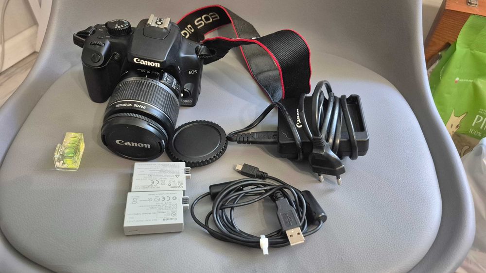 Canon EOS 1000D body+obiektyw+dodatki