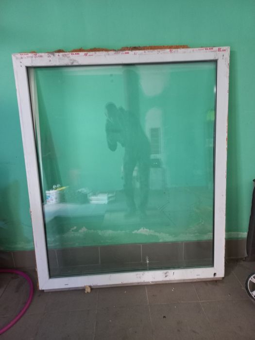 решітка на вікна . двері .