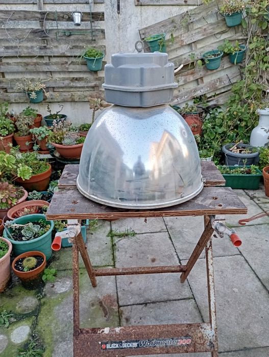 Candeeiro industrial